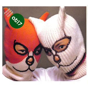 女同学裸睡我把她奶头摸硬了
