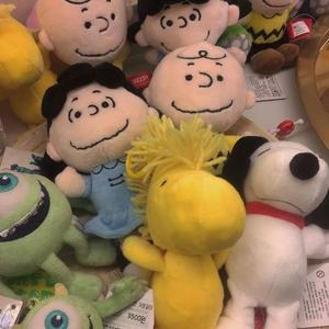 女同学裸睡我把她奶头摸硬了
